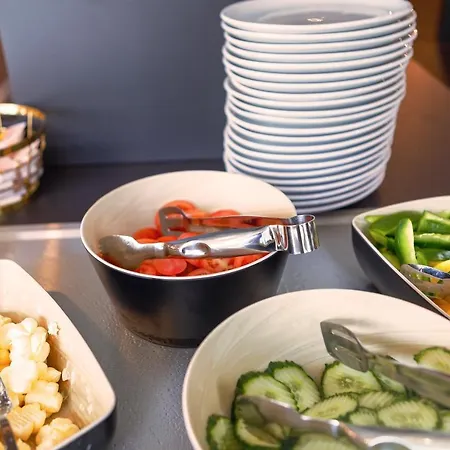 Meininger Zentrum Hotel *