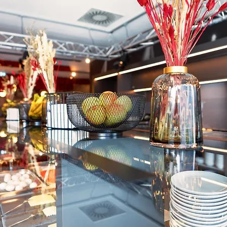 Meininger Zentrum Hotel *